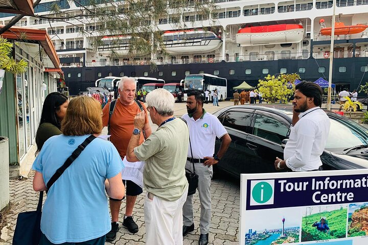 Shore Excursion Kelaniya Temple & Colombo City Tour - Photo 1 of 25